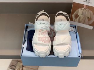 (Category: ) located in . Submitted by shoes.locker (Listing ID 1406504548, Image 1). Description: .