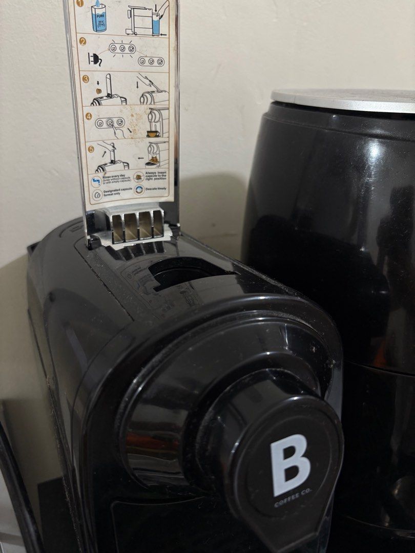 B Coffee Machine (Category: Coffee Machines & Makers) located in Mandaluyong City. Submitted by shopwithjuu (Listing ID 1406562969, Image 2). Description: Working but no longer needed. 🙂 .