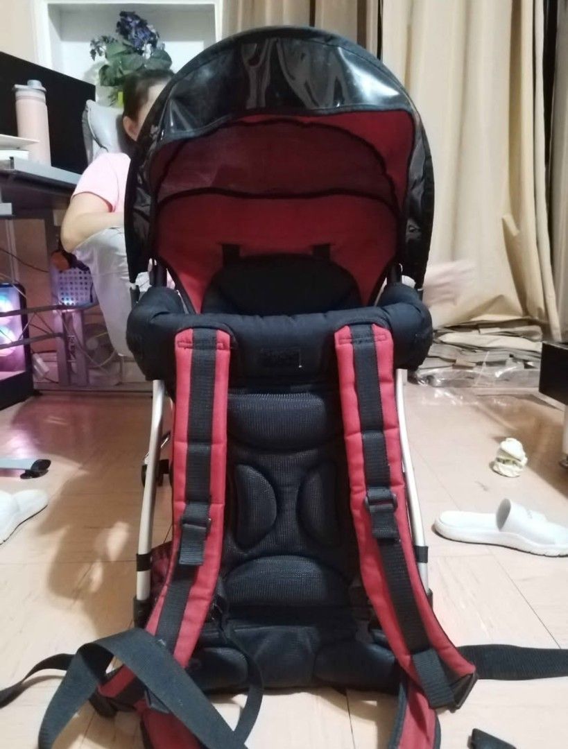 Baby Carrier for Hiking (Category: Carriers & Slings) located in San Mateo. Submitted by lengparlade (Listing ID 1406569420, Image 1). Description: Baby Caddy Backpack Carrier With very minor scratches on one side. Otherwise, in very excellent condition. Used during a travel abroad then stored 😊 Php4,800 (negotiable if kunin agad) RFS : Baby is too big for this na 😊.