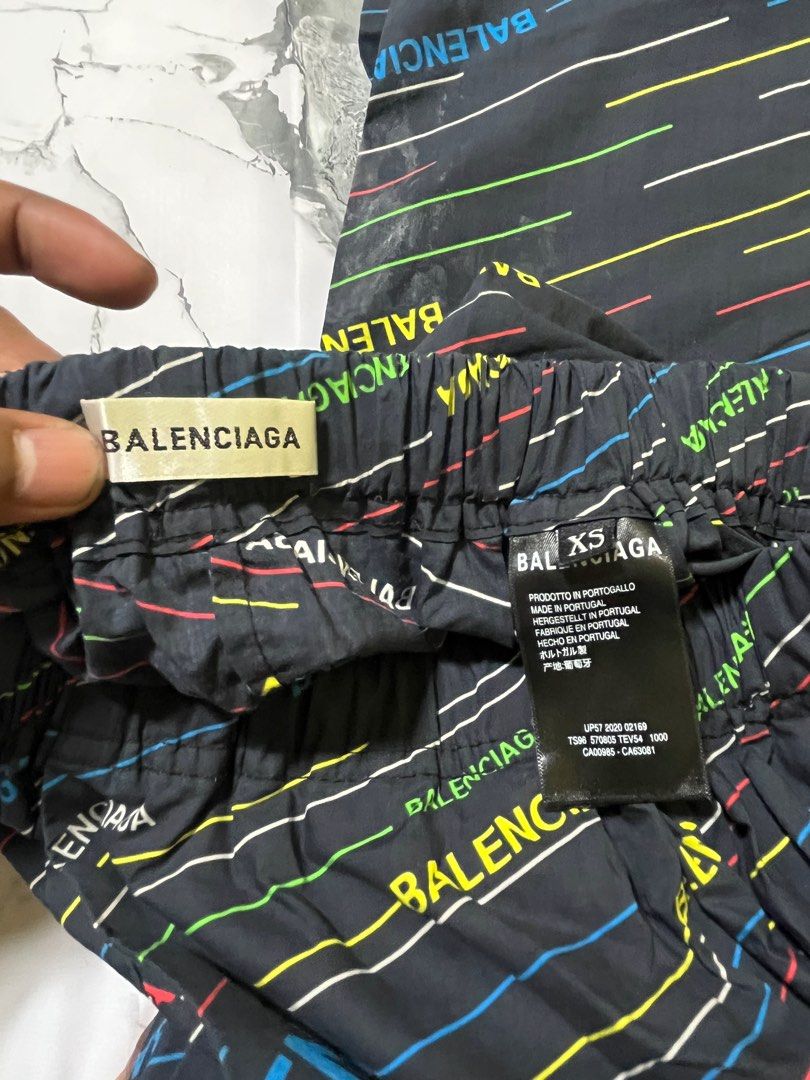 Balenciaga Logo Print Pants XS (Category: Luxury Apparel) located in Caloocan City. Submitted by yungbluhh (Listing ID 1406525833, Image 3). Description: - Balenciaga pants - All-over logo print - Black base color - Multi-color Balenciaga logo - Size: XS 44L 30-42Waist - Elastic waistband - Small pocket .