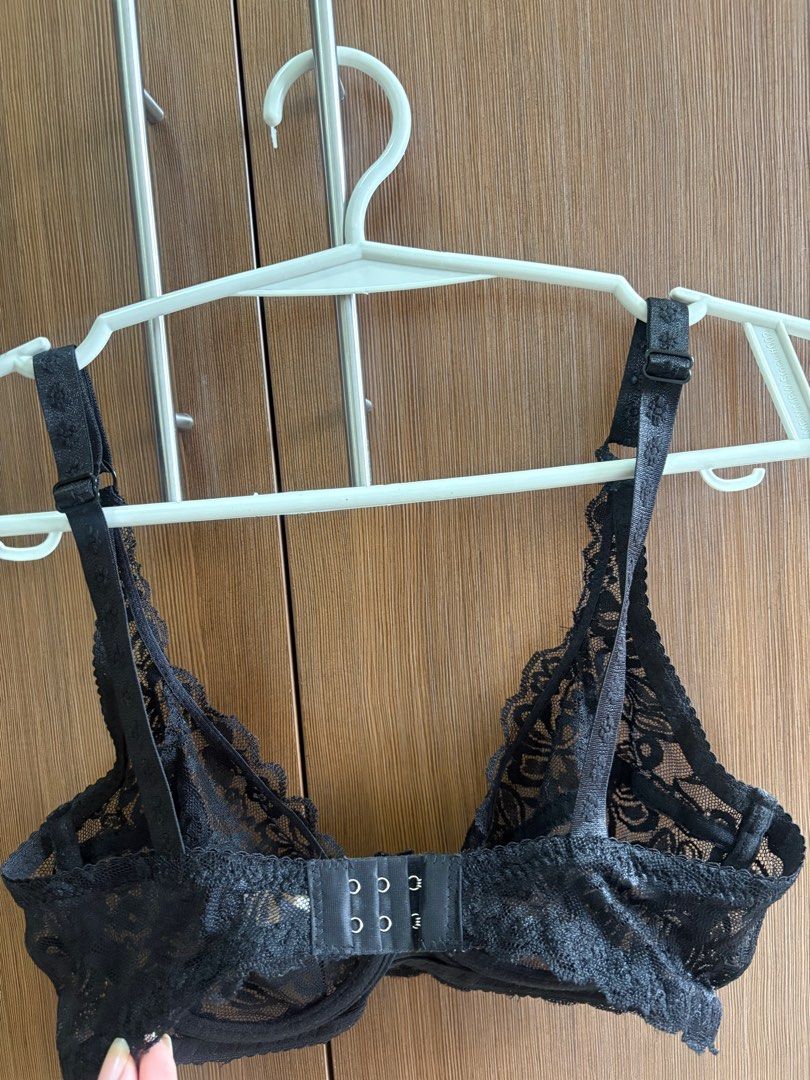 Black Lace Bra 34/75 (Category: Undergarments & Loungewear) located in Manila. Submitted by pinpoints (Listing ID 1406495406, Image 3). Description: - Black lace bra - Size: 34/75 - Adjustable straps - Hook-and-eye closure - Material: 70% cotton, 30% spandex.