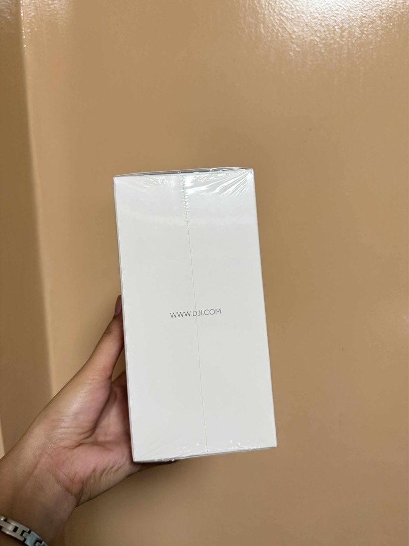 BRANDNEW DJI OSMO POCKET 3 (Category: Video Cameras) located in Laoag. Submitted by JustFind (Listing ID 1406565384, Image 3). Description: 📸 DJI Osmo Pocket 3 Creator Combo For Sale! FOR SALE !!!! ✅ Package includes: DJI Osmo Pocket 3 DJI Mic 2 (wireless mic) Battery handle Wide-angle lens Mini tripod Carrying bag Protective cover USB-C cable 📦 Brandnew | 💯 Complete set | 🎤 Creator Combo Price : 26,999 ( negotiable) 📍 LAOAG CITY 🚚 Delivery