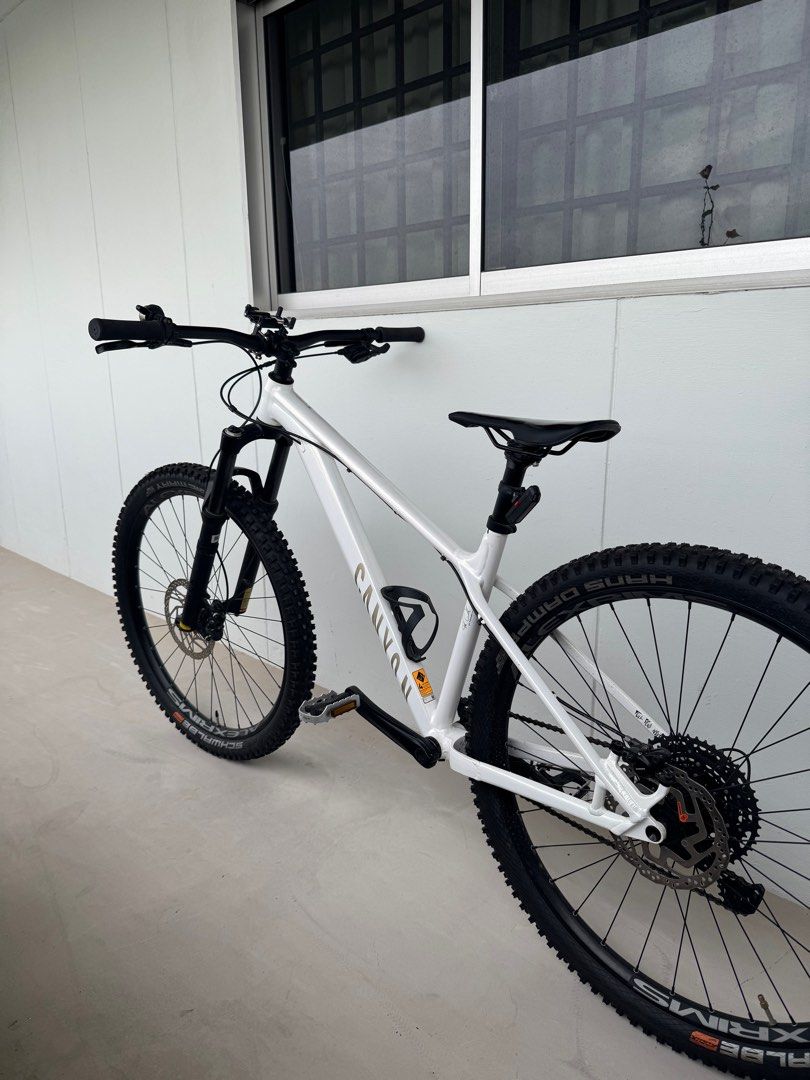 Canyon Stoic 2 Mountain Bike - White, Sports Equipment, Bicycles
