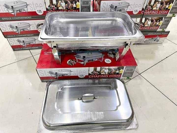 Chafing dish 12L (Category: Food Organization & Storage) located in Manila. Submitted by lyfrancois14 (Listing ID 1406524113, Image 1). Description: single compartment 1100 double compartment 1200.