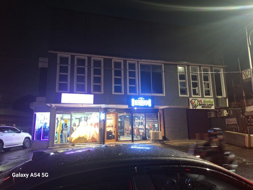 Commercial building for sale (Category: Commercial) located in Manila. Submitted by rbzaragoza1007 (Listing ID 1406588873, Image 1). Description: 225 m2 lot area 5 studio unit 2nd floor 3 commercial unit ground floor php 118k,000.00 monthly income.