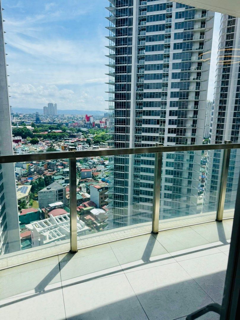 FOR LEASE-3BR in Kirov,Proscenium Rockwell,Makati (Category: Apartments & Condos) located in Manila. Submitted by yourpropertyph2021 (Listing ID 1406577310, Image 2). Description: FOR LEASE ✅Rockwell Kirov tower for rent ✔️Type: 3BR ✔️Area:224sqm ✔️Floor:Mid ✔️With balcony ✔️With maid’s room ✔️2 parkings 🔥Rent :210,000(Semi-furnished) 📌Rent:235,000(Fully Furnished) 👉Minimum Lease:1 year 👉Payment terms:1 year advance and 2 months deposit (Nego