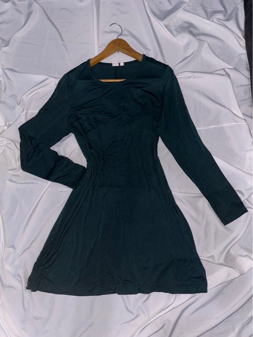 GAP Dress (Plus Size) (Category: Dresses) located in Valenzuela. Submitted by sterlings (Listing ID 1406596429, Image 1). Description: Size: XL on tag Location: Valenzuela MOP.: Gcash.