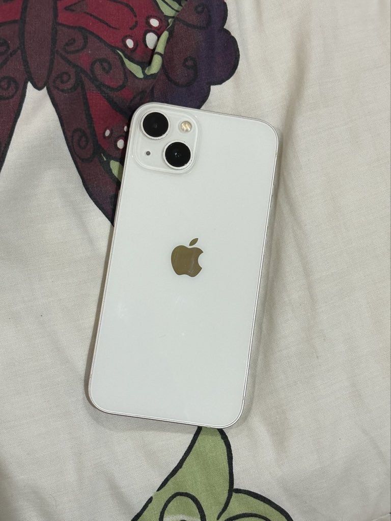 Iphone 13 (Category: iPhone 13 Series) located in Iligan City. Submitted by denghaoo (Listing ID 1406615744, Image 2). Description: iPhone 13 - 128gb - 79% battery health - true tone and face id working - no history of repair/issues - with minimal scratches especially the camera due to usage - unit, box, anker charger - With little damage on lcd (can send picture) PRICE - ₱13,000 (negotiable) 📍mindanao, iligan 🚚 j&t, lbc 💳 gcash, maya, bank tr