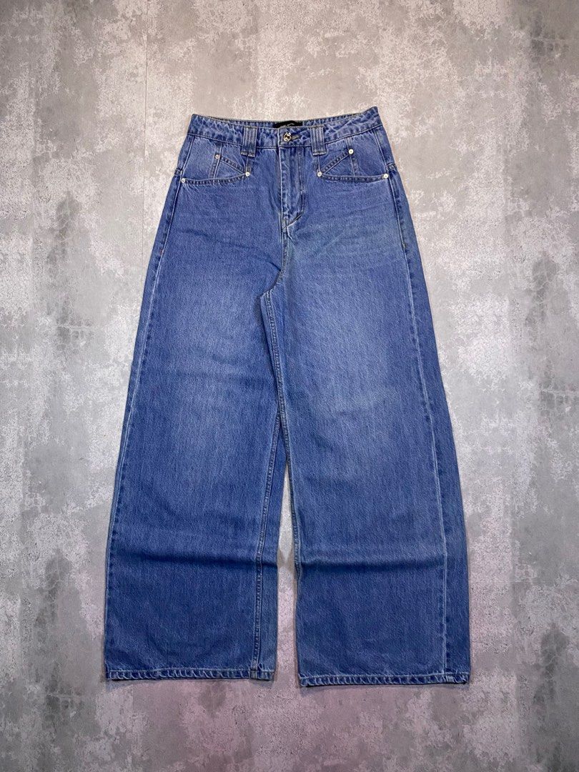 Isabel Marant Lemony Trousers (Category: Jeans) located in Manila. Submitted by chuckck (Listing ID 1406630705, Image 1). Description: Isabel Marant Lemony Trousers (Hard Denim) Measurements(Inches): Waist: 28-29 Length: 42 Thigh: 13 Leghole: 12.5 Authentic Condition: 10/10 Color rate: 10/10 No Issues.