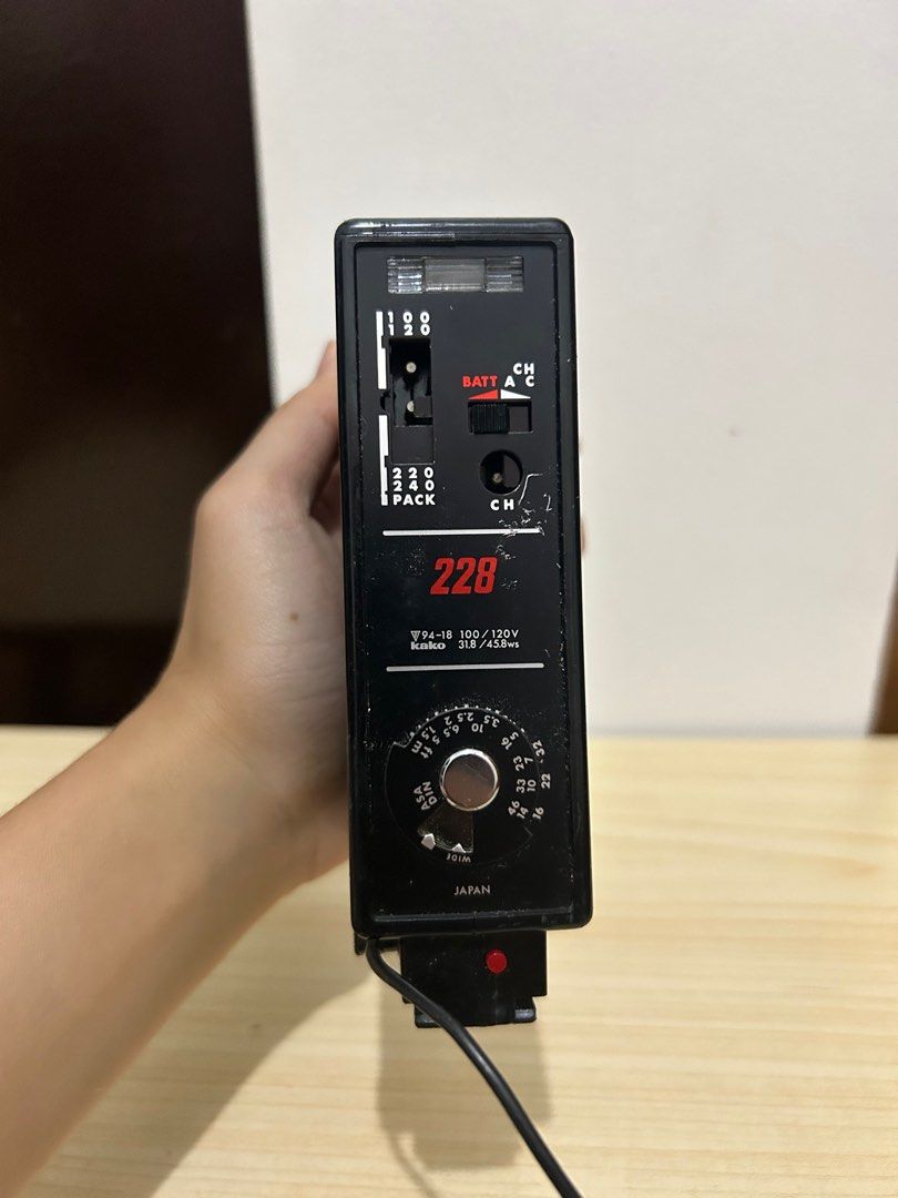 Kako Vintage Camera Flash (Category: Flashes) located in Manila. Submitted by mecrafts4u.olstr (Listing ID 1406491569, Image 3). Description: AS IS WHERE IS.