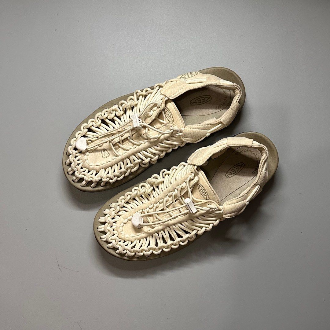 KEEN UNEEK SANDAL (Category: Flats & Sandals) located in Baguio. Submitted by macshop_items (Listing ID 1406592630, Image 3). Description: KEEN UNEEK SANDAL - Size 7.5us(24.5cm) - Excellent condition - No issue ₱ 1,880 + sf .