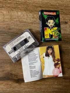 (Category: ) located in . Submitted by ms.cdjunkies (Listing ID 1406630851, Image 1). Description: .