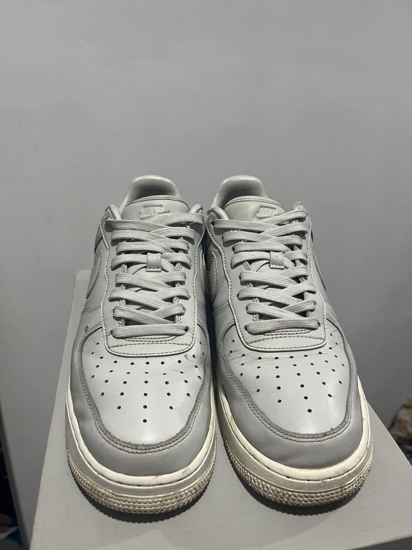 Nike Air Force 1 “Fresh” (Category: Sneakers) located in Cagayan de Oro. Submitted by curatedthrift.26 (Listing ID 1405897714, Image 3). Description: - Nike Air Force 1 Low “Fresh” version Light grey color Iconic Nike swoosh needs cleaning - Signs of wear on soles - Includes original box negotiable.