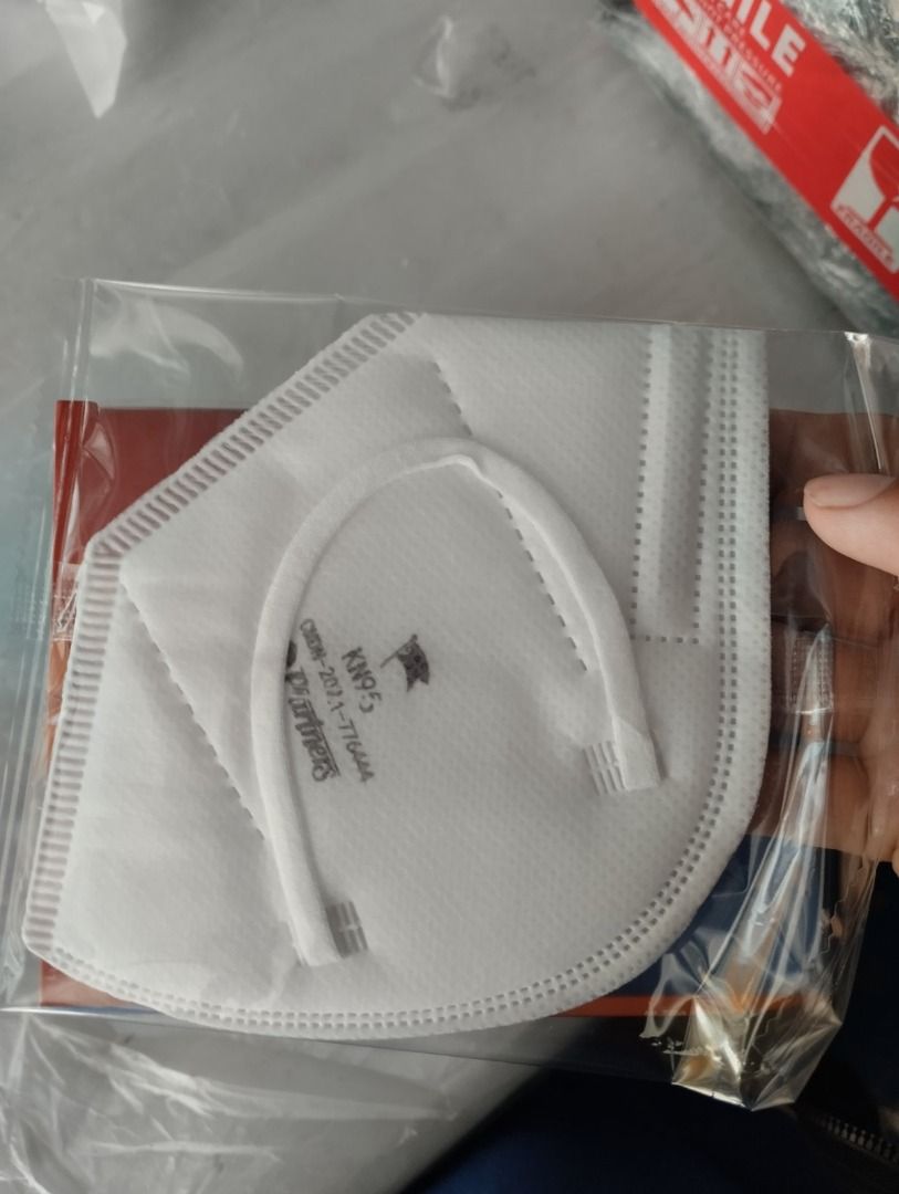 PARTNERS KN95 FACEMASK (Category: Medical Supplies & Tools) located in Quezon City. Submitted by andrea_dxs (Listing ID 1406481150, Image 1). Description: .