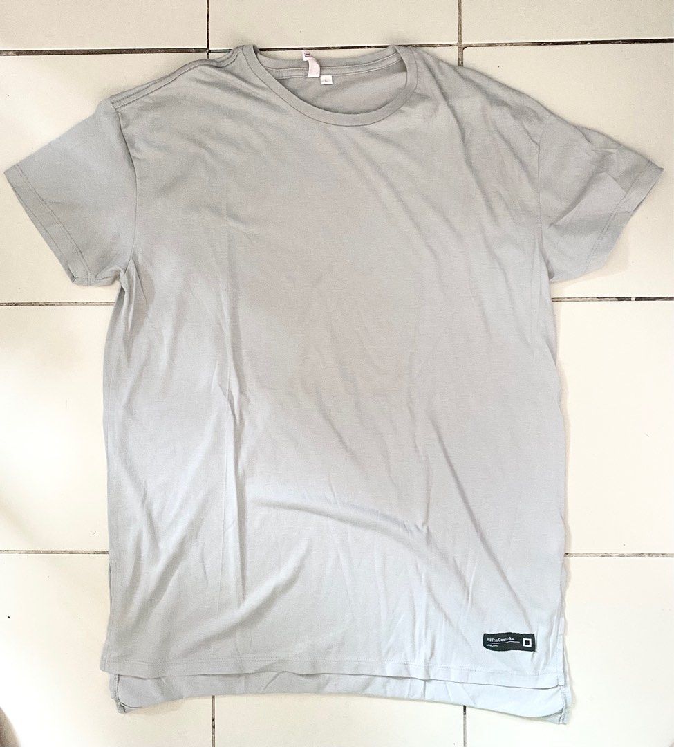 PENSHOPPE LIGHT GRAY OVERSIZED SHIRT (Category: Tshirts & Polo Shirts ) located in Quezon City. Submitted by archivalcollections (Listing ID 1406502311, Image 1). Description: CAN SEND MORE PHOTOS PAYMENT THRU GCASH/MAYA/BPI ONLY MOD: LALAMOVE/GRAB EXPRESS ONLY NO MEET UPS LOCATION: QUEZON CITY .