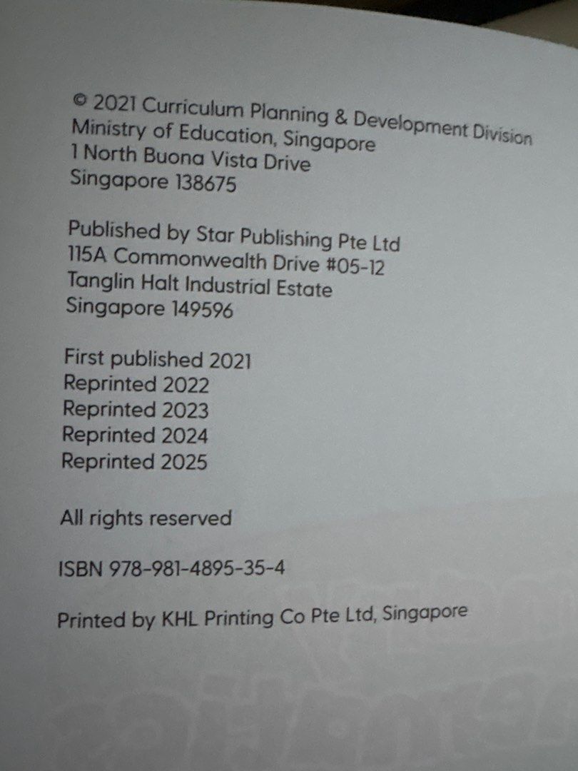Primary 1 math textbook (Category: Textbooks) located in Singapore. Submitted by euphoriental (Listing ID 1406562821, Image 2). Description: Math textbook 1A 1B Bought in 2024 for 2025 Primary 1.