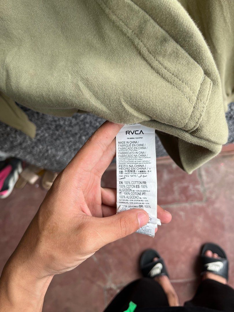 RVCA Hoodie | Size S to M (Category: Coats, Jackets and Outerwear) located in General Trias. Submitted by zrchustle.604 (Listing ID 1406634095, Image 2). Description: no issue verygood condition.