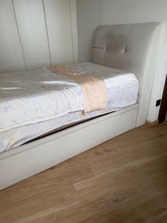 (Category: ) located in . Submitted by quekch8808797 (Listing ID 1406594012, Image 1). Description: .