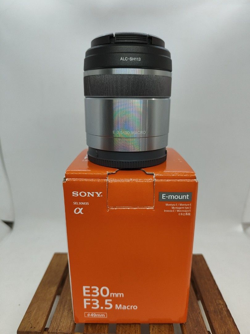 sony-e-30mm-f3-5-macro-photography-lens-kits-on-carousell