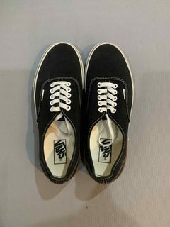 (Category: ) located in . Submitted by thegoodgirlscloset (Listing ID 1406484028, Image 1). Description: .