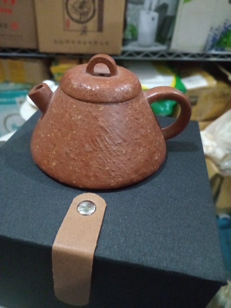 2021 Textured Yixing Triangular ShrPiao+ Cannon mouth style 120cc (Category: Coffee & Tea Tableware) located in Malabon City. Submitted by wuchabonshudosiy (Listing ID 1406716718, Image 1). Description: This makes another take on the circular one we first offered.. More difficult shapes to come for the Yixing claypots we will offer. No doubt they look simple. But they are handmade 100%. No moulds or liquid cement or mass production.. This one goo