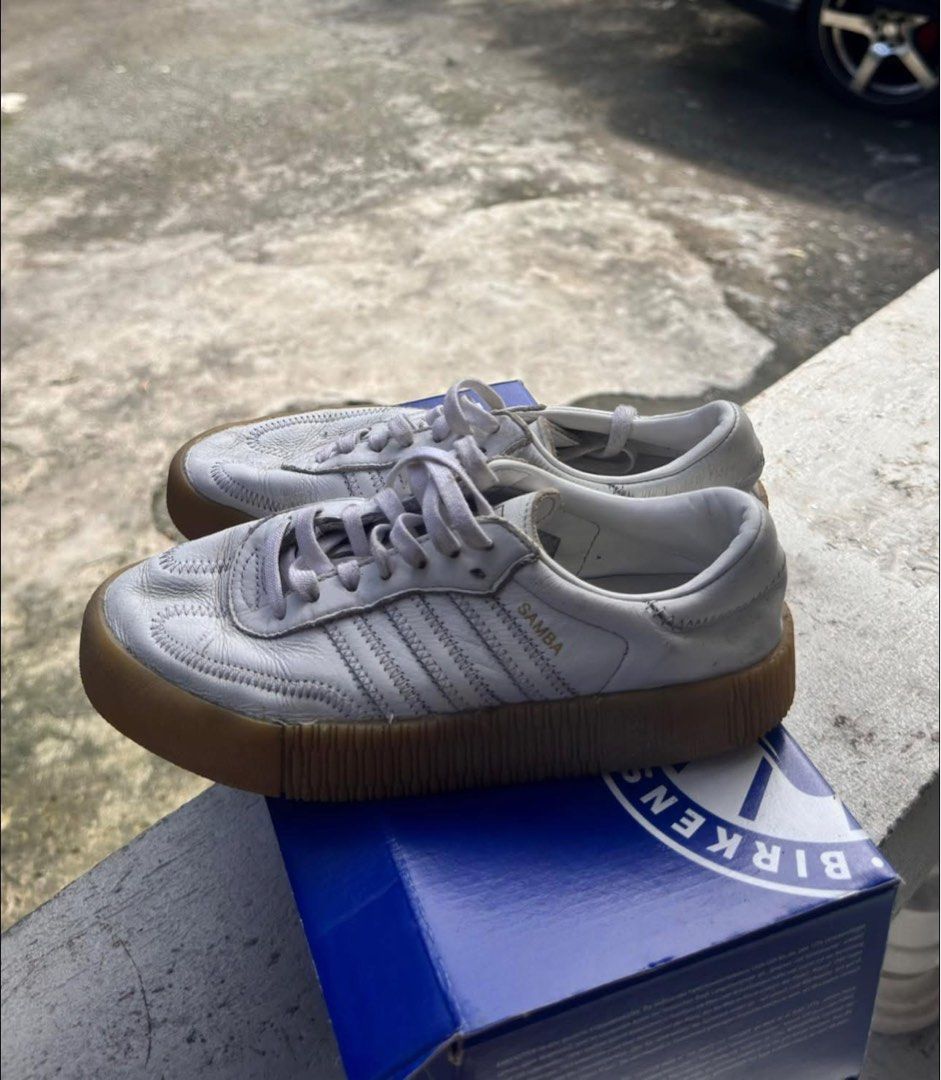 Adidas Samba Rose White Gum Sole (Category: Sneakers) located in Kalibo. Submitted by _mafideclutters (Listing ID 1406670498, Image 2). Description: - Adidas Samba Rose(size 6) - White colorway with gum sole - Classic Adidas stripes - flaws visible in photos .