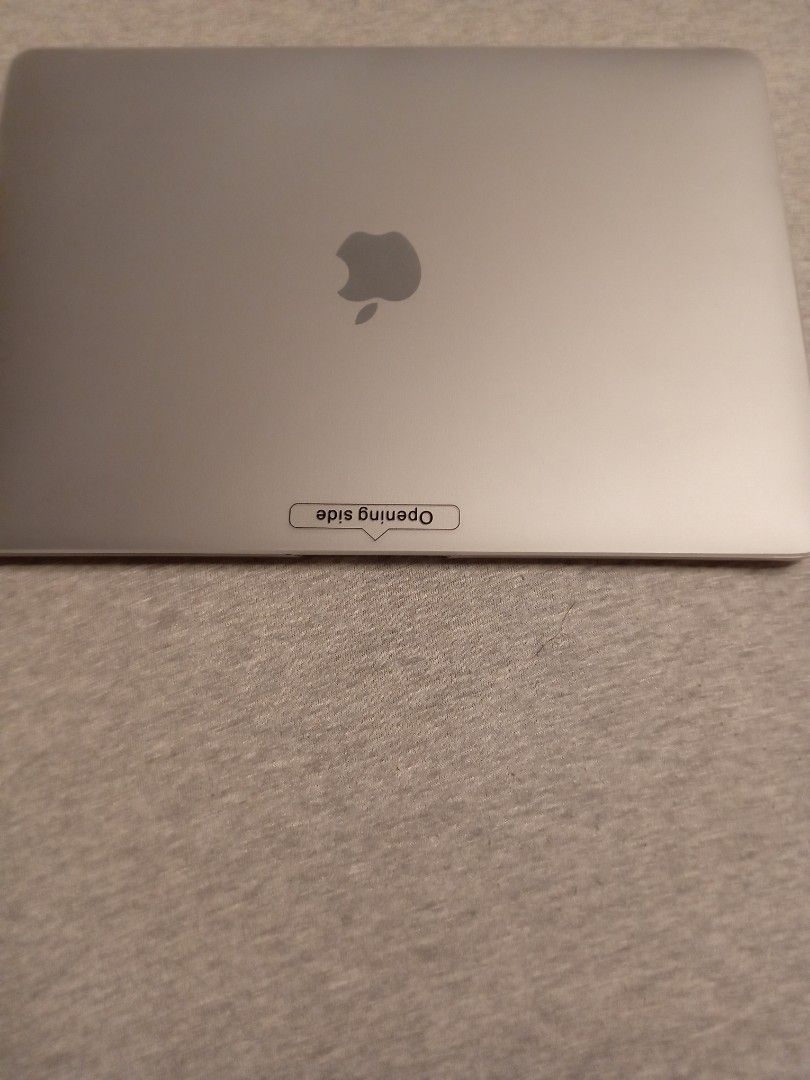 Apple Macbook65108609027586110