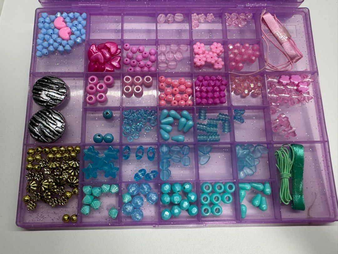 Bead sets (Category: Craft Supplies & Tools) located in Singapore. Submitted by greenyay (Listing ID 1406755409, Image 3). Description: 1 for $8, all 3 for $20 .