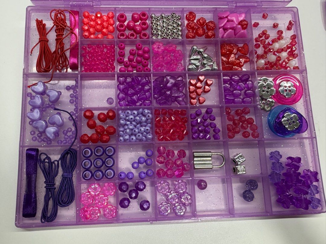 Bead sets (Category: Craft Supplies & Tools) located in Singapore. Submitted by greenyay (Listing ID 1406755409, Image 2). Description: 1 for $8, all 3 for $20 .