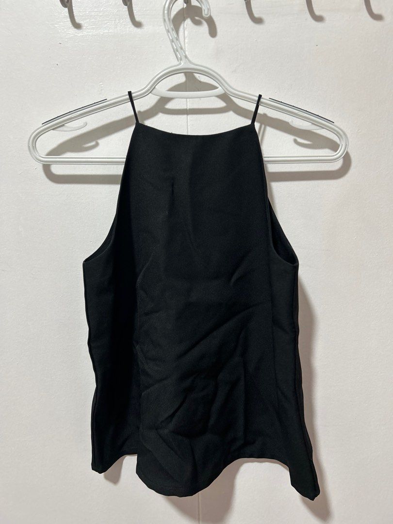 Black Sleeveless Top (Category: Sleeveless) located in Cabanatuan. Submitted by wompywompy (Listing ID 1406786844, Image 1). Description: no when worn brand new .