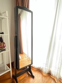 (Category: ) located in . Submitted by seanyg69 (Listing ID 1406694053, Image 1). Description: .