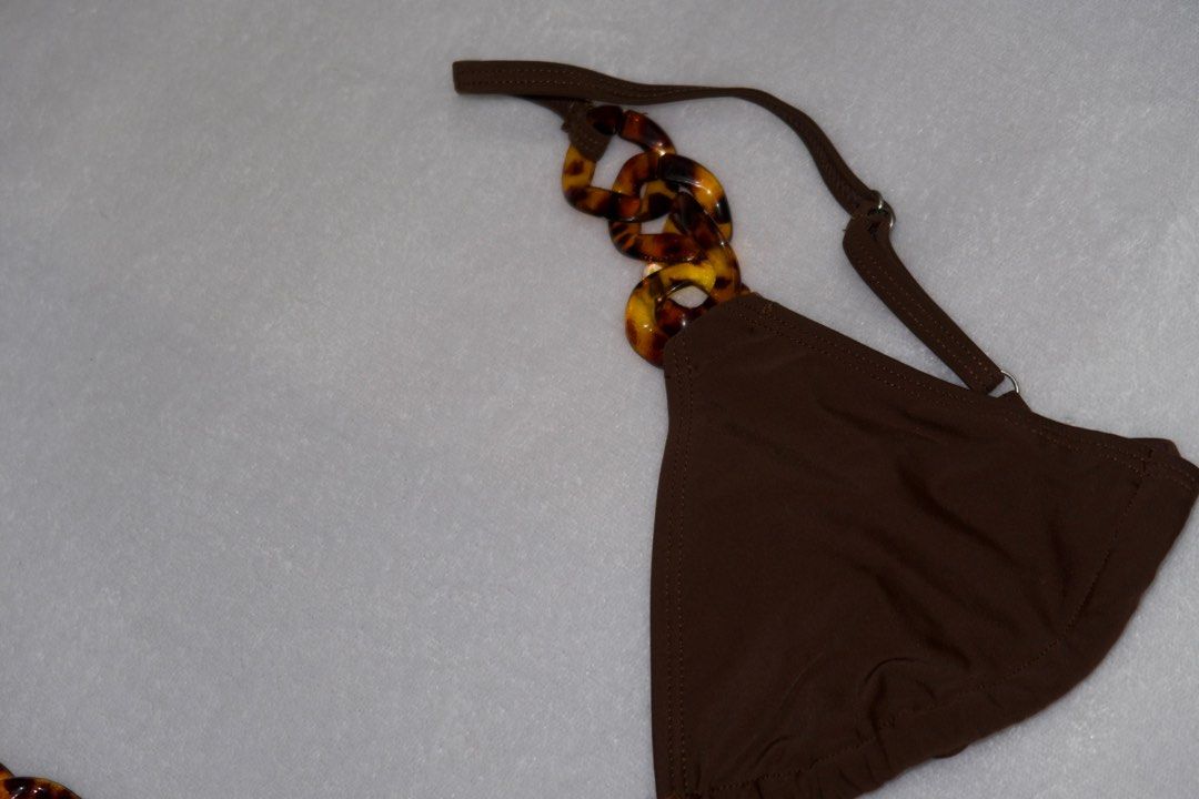 Brown Bikini with Tortoise Shell Detail (Category: Bikinis & Swimsuits) located in Alaminos. Submitted by cocoelatte_ (Listing ID 1406739312, Image 3). Description: Never been used!.