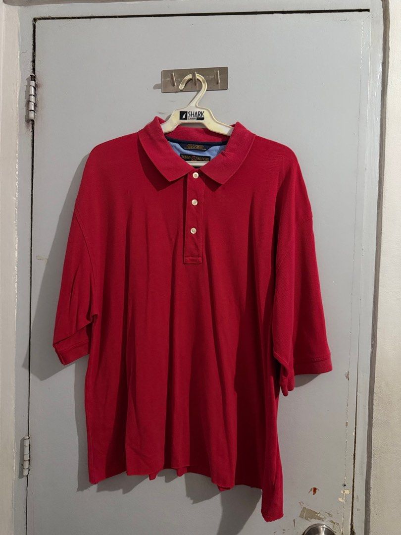 cropped polo shirt (Category: Tshirts & Polo Shirts ) located in Quezon City. Submitted by reidify (Listing ID 1406805337, Image 1). Description: 25 x 27.