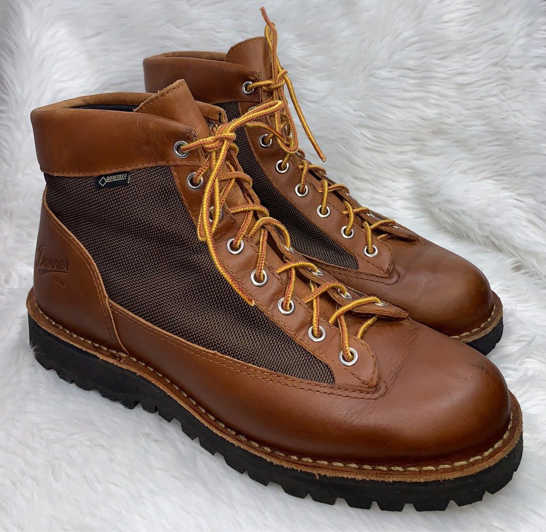 Danner Light Goretex Boots (Category: Boots) located in Binan City. Submitted by disqualified_but_undefeated (Listing ID 1406782759, Image 1). Description: Danner Light Goretex Boots Mens Size- US 9 In Good Condition • No Inclusions • Pair Only • Dirts And Scratches Due To Usage • Please Check Detailed Photos Posted For Your Reference Thankyou!!!.