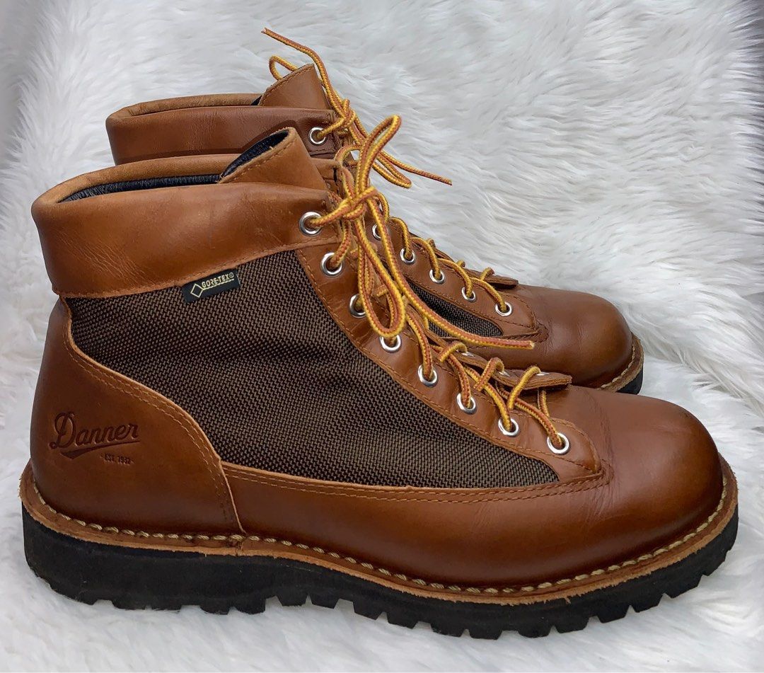 Danner Light Goretex Boots (Category: Boots) located in Binan City. Submitted by disqualified_but_undefeated (Listing ID 1406782759, Image 3). Description: Danner Light Goretex Boots Mens Size- US 9 In Good Condition • No Inclusions • Pair Only • Dirts And Scratches Due To Usage • Please Check Detailed Photos Posted For Your Reference Thankyou!!!.