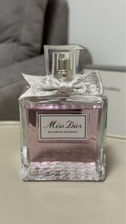 (Category: ) located in . Submitted by vanesstore (Listing ID 1406733167, Image 1). Description: .