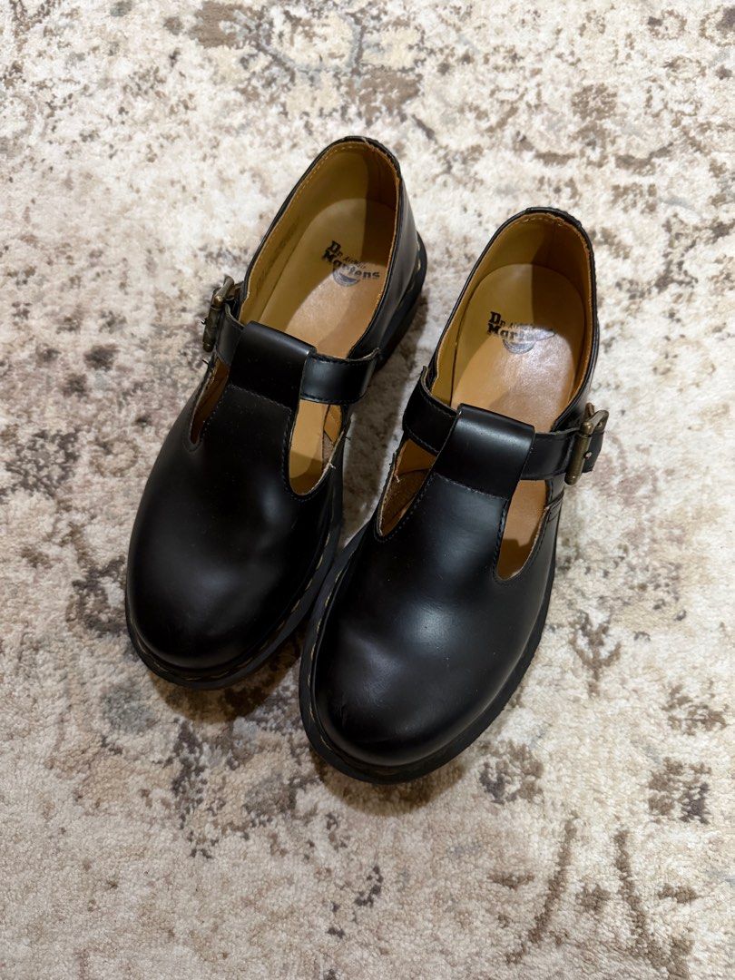 Dr. Martens Polley Black Shoes (Category: Loafers) located in Las Pinas. Submitted by lufstruck (Listing ID 1406658943, Image 1). Description: Slightly used Doc Martens Polley Love this pair! Still has its box :) .