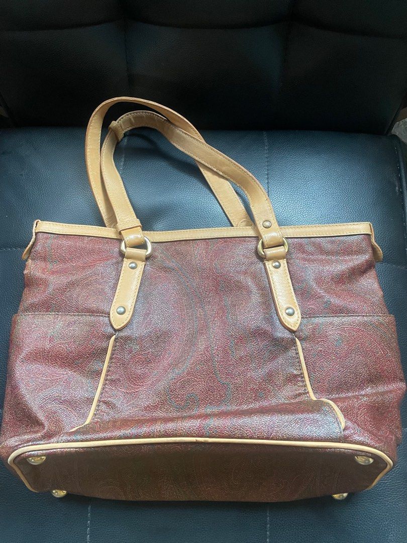 Etro Paisley Tote Bag (Category: Luxury Bags & Wallets) located in Cainta. Submitted by robbynt (Listing ID 1406674388, Image 3). Description: 👗👟👜 Part of my closet clean-out! Letting go of some of my faves — all preloved and in great shape. From my closet to yours. 😊 ✅ Color - brown ✅ Size - medium ✅ Bag type - shoulder ✅ Bag closure - zipper ✅ Hardware - gold ✅ With 2 side pockets ♻️ Location: Cainta, Rizal ♻️ MOP: GCash ♻️ SF: shouldered b