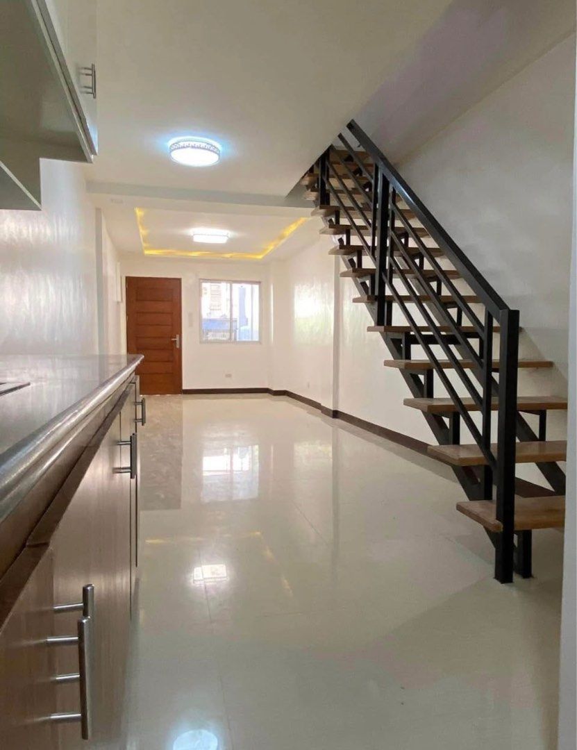 For sale in Makati (Category: Townhouse) located in Manila. Submitted by msannejmnz (Listing ID 1406694239, Image 3). Description: 🏠 3-Storey Townhouse with Roofdeck for Sale in San Antonio Makati! 🏠 📍 Location: 8384 Mayapis Street corner Sampaloc Street, Bgy. San Antonio, Makati City. 🏠 Property Type: 3-Storey Townhouse with Roofdeck (Lot Area: 60 square meters & Floor Area: 200 square meters) 🛏️ Bedrooms: 4 bedrooms (2 Master Bedrooms with