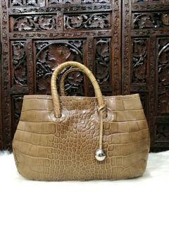 (Category: ) located in . Submitted by katebutters (Listing ID 1406739525, Image 1). Description: .