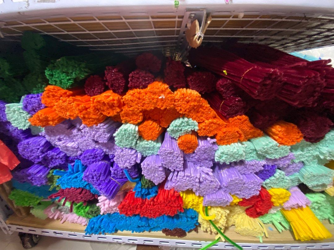 Fuzzy Wires (Category: Craft Supplies & Tools) located in Manila. Submitted by jstyle11 (Listing ID 1406660286, Image 2). Description: .