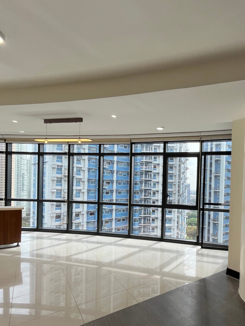 (Category: ) located in . Submitted by hvp.realtyinc (Listing ID 1406693320, Image 1). Description: .