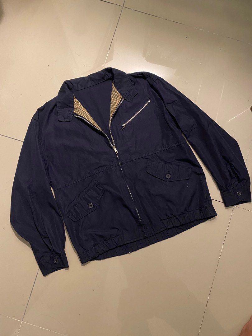 Harringtin Jacket (Category: Coats, Jackets and Outerwear) located in Seremban. Submitted by aidilfakhrii (Listing ID 1406802495, Image 1). Description: Pit 22 labuh 24 Tag missing Condition cun.