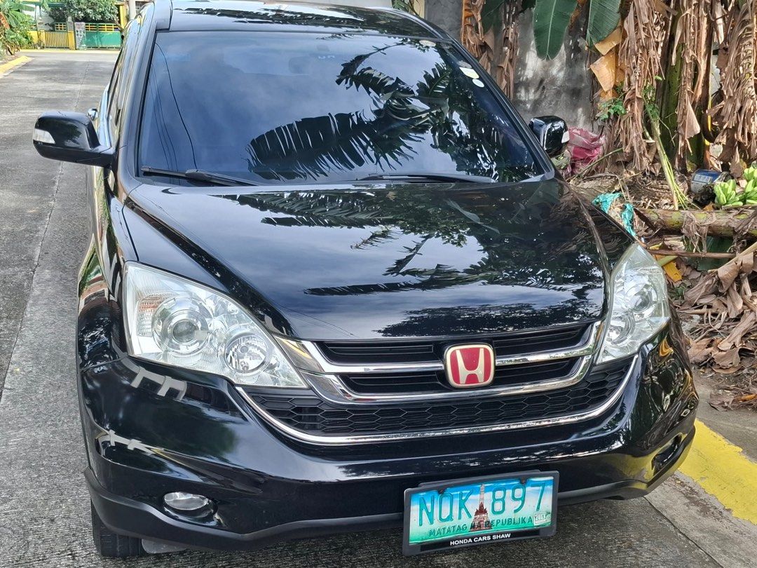 Honda CR-V 2.0 Auto (Category: Used Cars) located in Imus. Submitted by sbxpamore (Listing ID 1406809446, Image 1). Description: For Sale: Honda CR-V 2.0 Gen 3 📍 Price: ₱305,000 (Negotiable upon viewing) 📍 Mileage: 111,000 KM 📍 Color: Black 📍 Condition: All stock, well-maintained ✅ Fresh in and out ✅ PMS check-up done last October 19, 2025 ✅ Smooth engine and transmission ✅ Cold aircon, clean interior Reason for selling: Upgrade 📞 Message no
