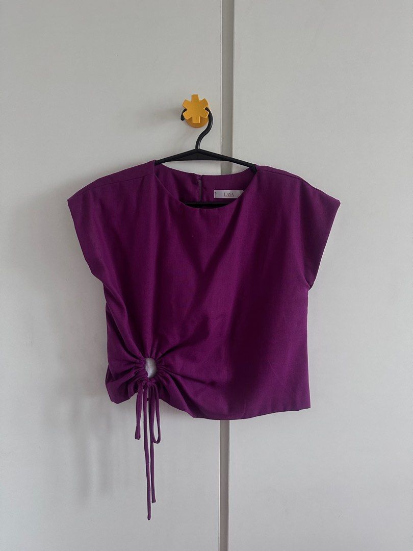 Laya Manila purple linen top (Category: Blouses) located in Paranaque City. Submitted by planetandy (Listing ID 1406697057, Image 1). Description: Brand new! Letting go as it was an impulse buy, but it’s very pretty 💜 Paid around 2k as I asked to make it longer Negotiable, just message me :) Length x Width: 19.5 inches x 19 inches.