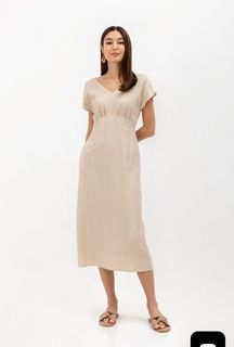 (Category: ) located in . Submitted by clothescloset (Listing ID 1406725604, Image 1). Description: .