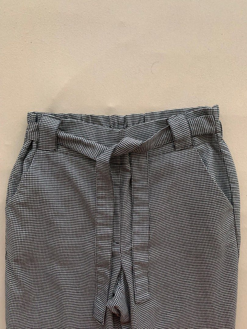 Mango Pants (Category: Other Bottoms) located in Cainta. Submitted by kapta (Listing ID 1406695122, Image 1). Description: .