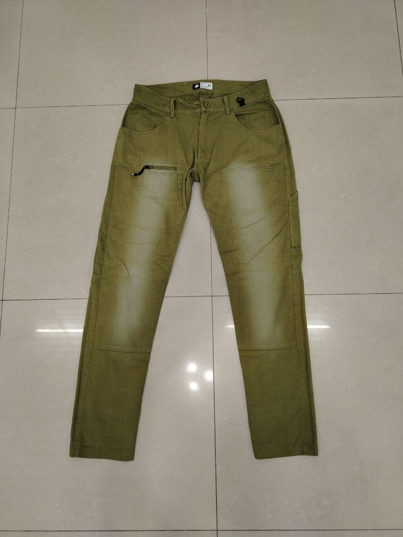 Men's Olive Green Jeans (Category: Jeans) located in San Pablo. Submitted by nhatzstuffz (Listing ID 1406761687, Image 1). Description: all guds As New LRG Pants size 32 price 899+sf Matix size 34 price 750+sf Dc Grey size 34 price 699+sf.