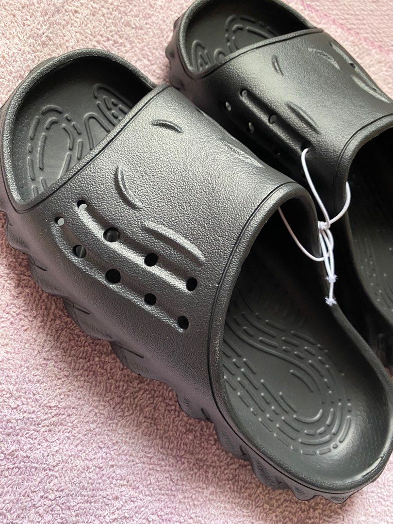 Men’s Sandals /Slide/Size 41/Black (Category: Slippers & Slides) located in Abucay. Submitted by francisbuenopantaleon (Listing ID 1406689022, Image 3). Description: Mens Sandals -Size 41- Color Black Sold as is Payment via Gcash+Sf Shipping via JNT Express.