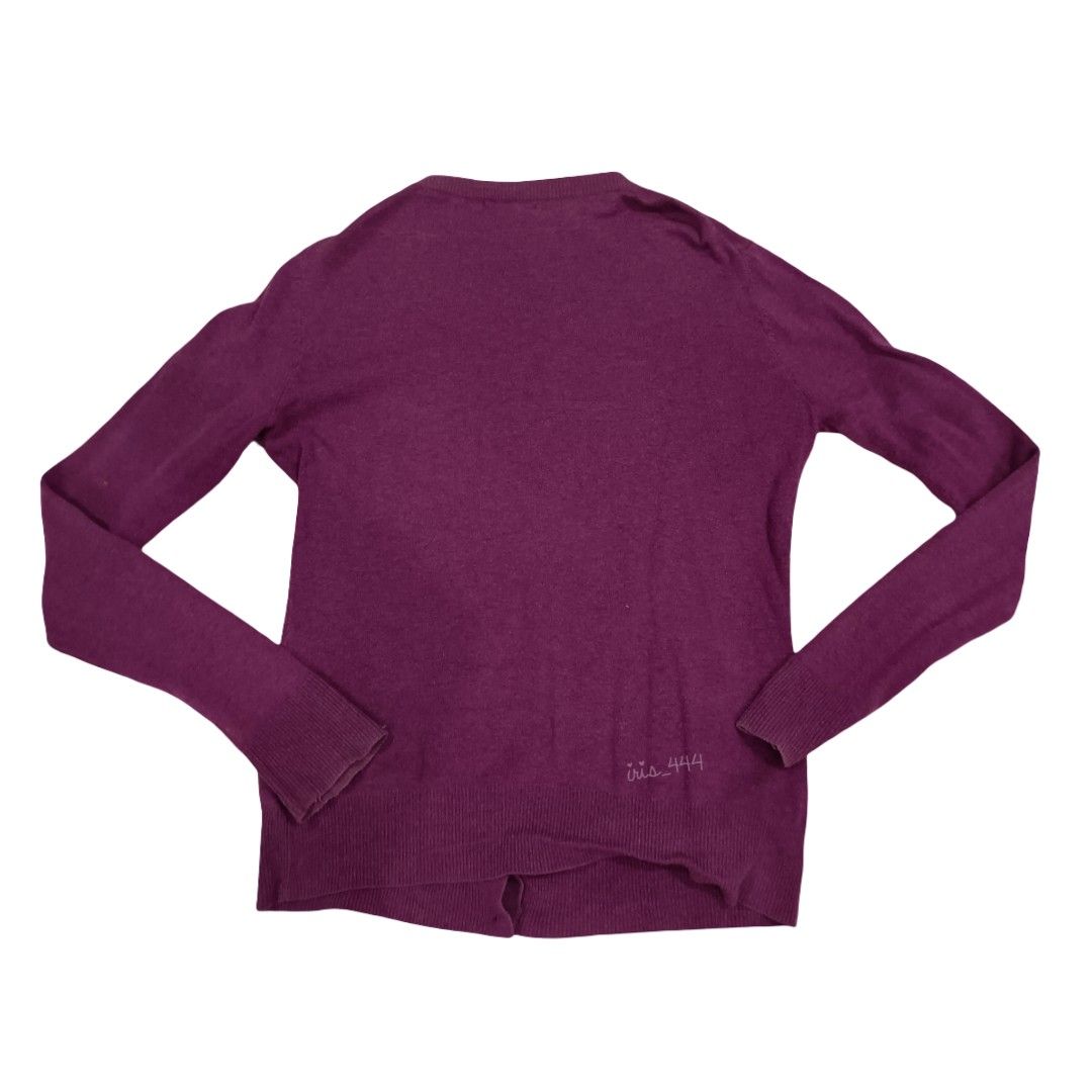 Merona Purple Cardigan (Category: Coats, Jackets and Outerwear) located in Muntinlupa City. Submitted by iris_444 (Listing ID 1406727532, Image 2). Description: - Original Price: 17$ / ₱1000 - Execellent Quality - Merona cardigan - Deep burgundy color - dark purple - Button-up - Long sleeves - Small logo detail - Versatile layering piece MOP: Gcash Merona Purple Cardigan cozy warm knitwear casual stylish versatile layering piece soft comfortable 